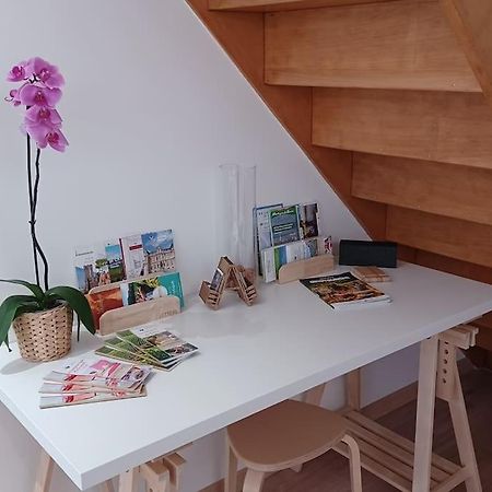 Gîte La bulle de Léna avec petit-déjeuner Flavigny Exterior foto